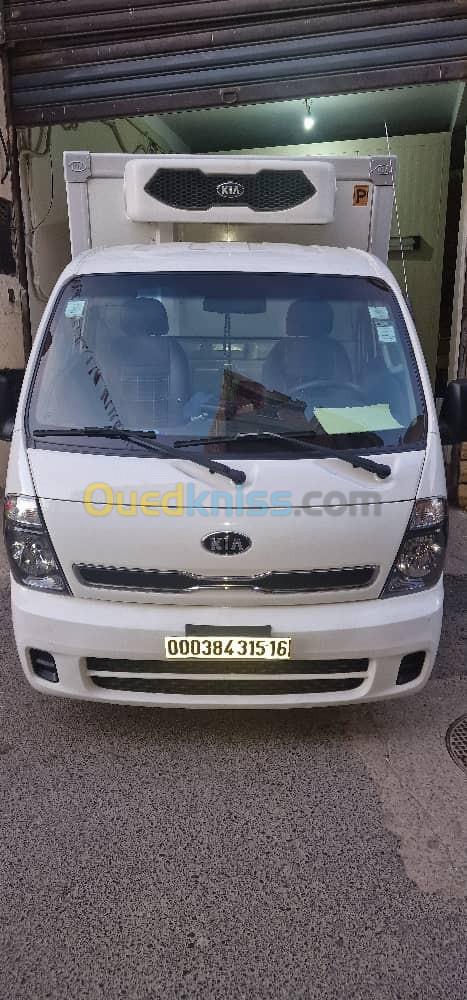 Kia K2700 2015