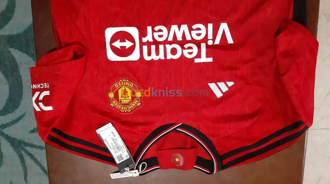 Maillot Originale Manchester United  2024  Prix 8000 Dz Prix officiel 99.99 euro  Saida