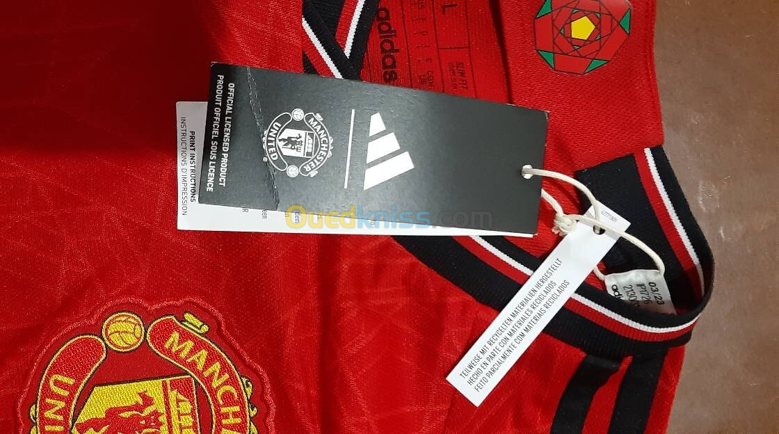 Maillot Originale Manchester United  2024  Prix 8000 Dz Prix officiel 99.99 euro  Saida