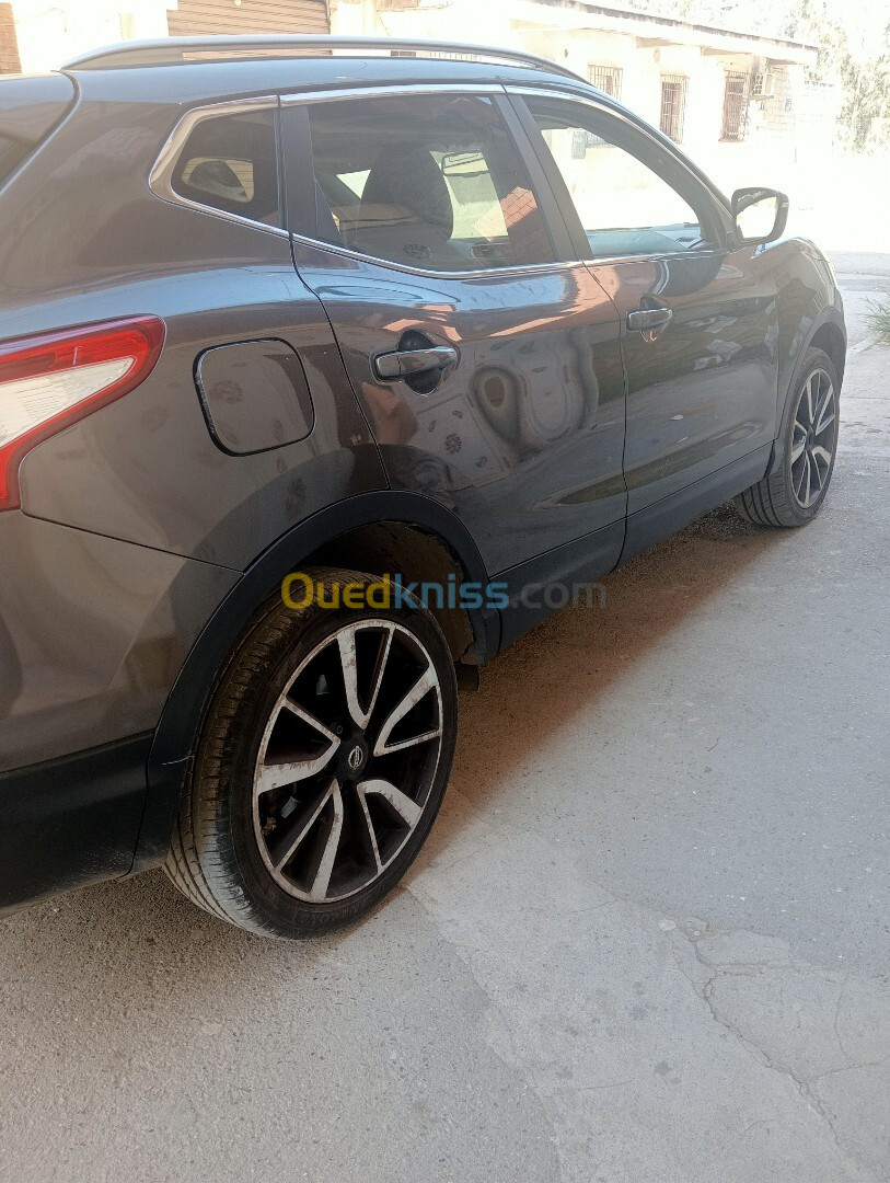 Nissan Qashqai 2015 Tekna