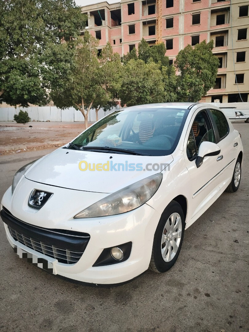 Peugeot 207 2012 