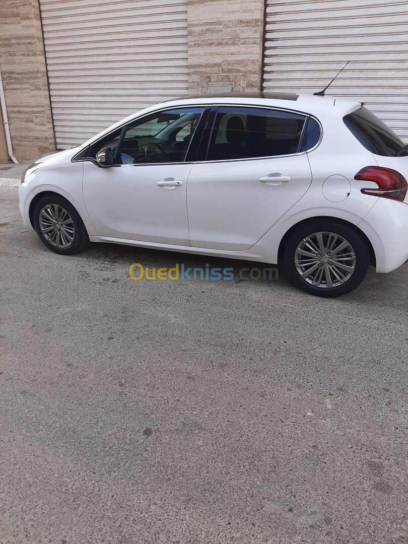 Peugeot 208 2019 Allure Facelift