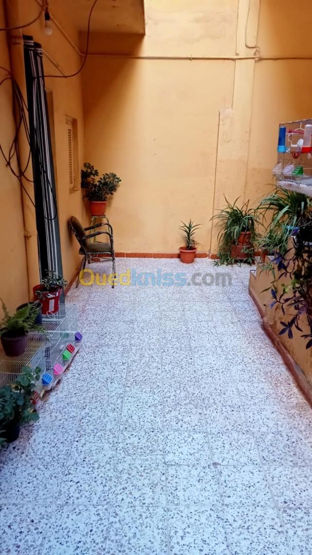 Vente Appartement F8 Tlemcen Tlemcen