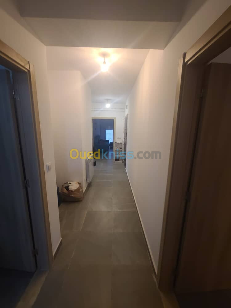 Location Appartement F4 Alger Souidania