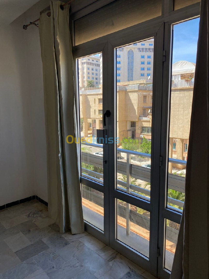 Location Appartement F7 Alger Hydra