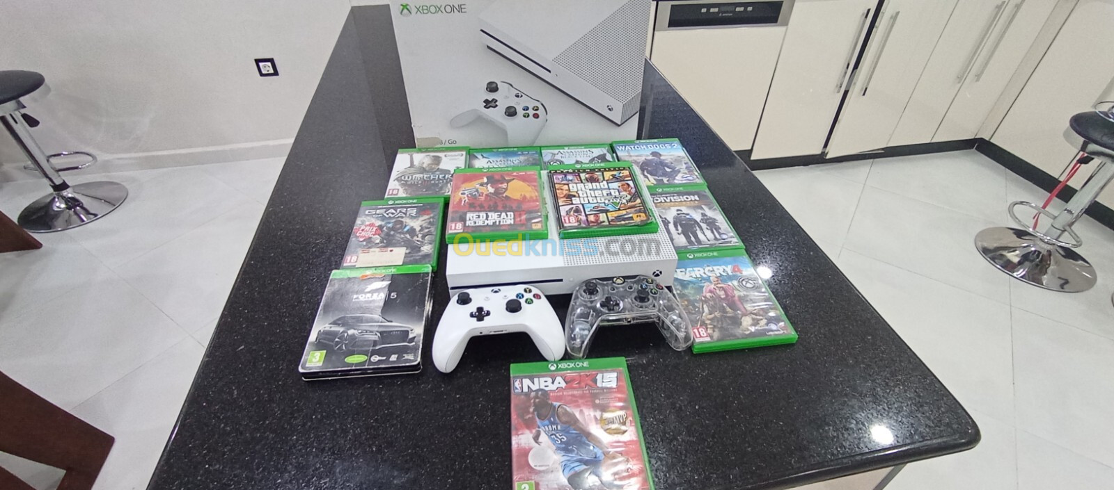 XBOX ONE S 500gb occasion avec 11 jeux