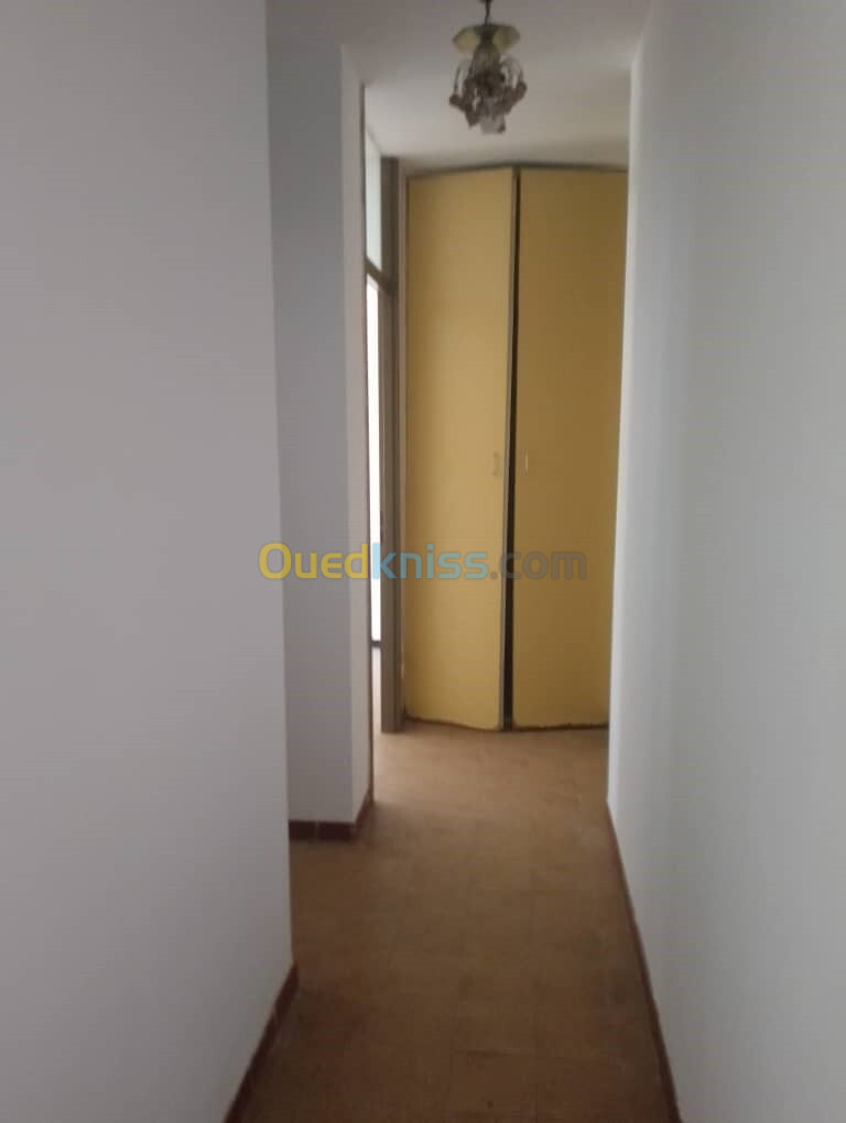 Vente Appartement F03 Alger Bordj el kiffan