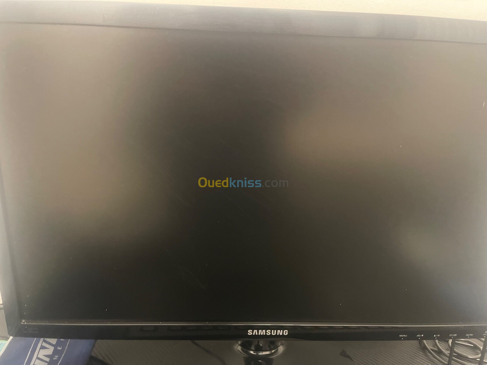 MONITEUR SAMSUNG LED  60Hz  1920x1080 