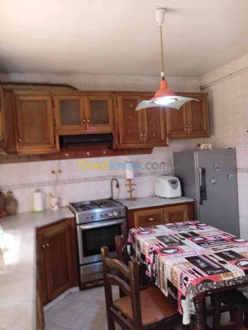 Location Appartement F4 Alger Bordj el bahri