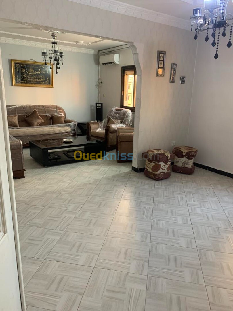 Location Appartement F4 Alger Bordj el bahri