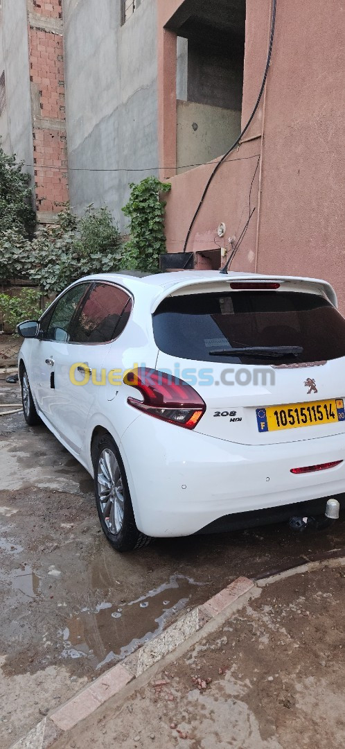 Peugeot 208 2015 Allure Facelift