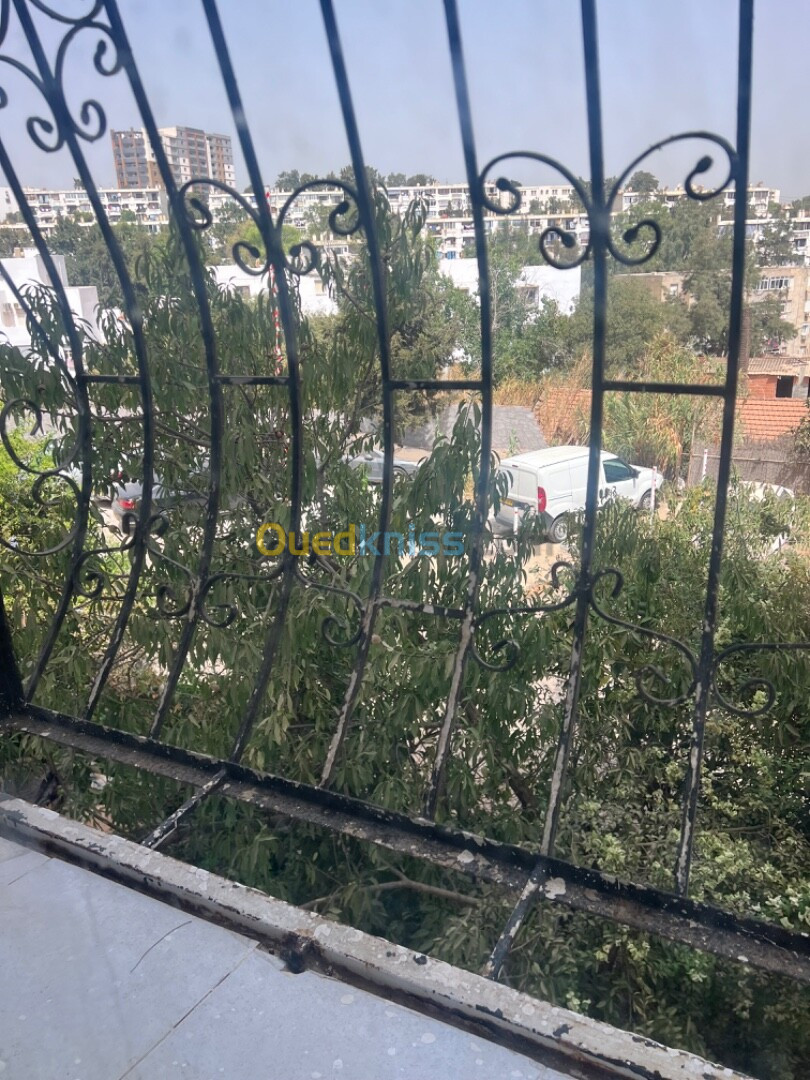 Location Appartement F4 Alger Bir mourad rais