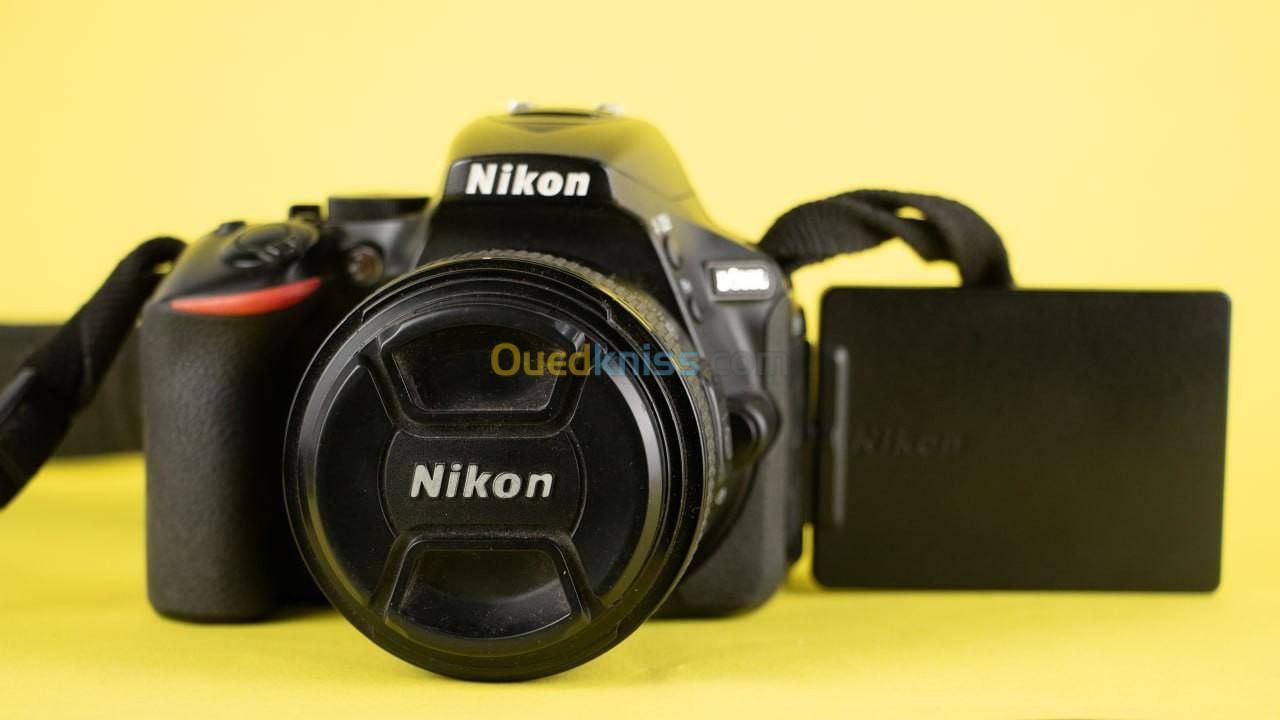 Camera Nikon D5600 + 2 Objectives 