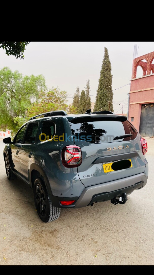 Dacia Duster gold 2023 Gold