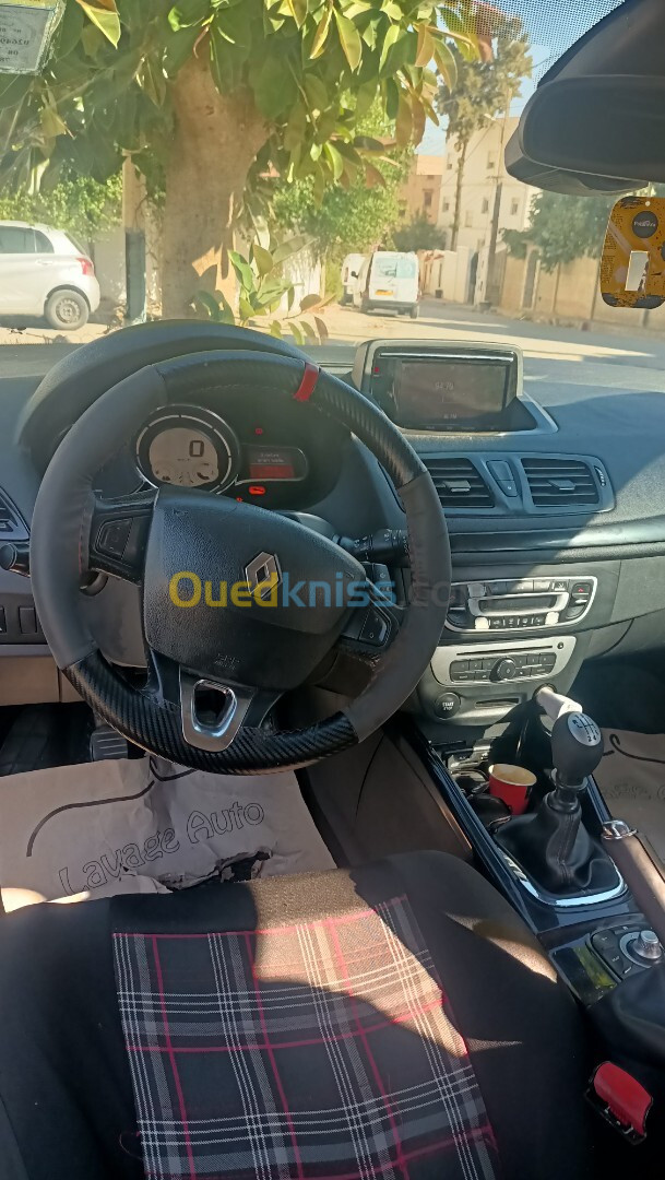 Renault Megane 3 2014 Bose