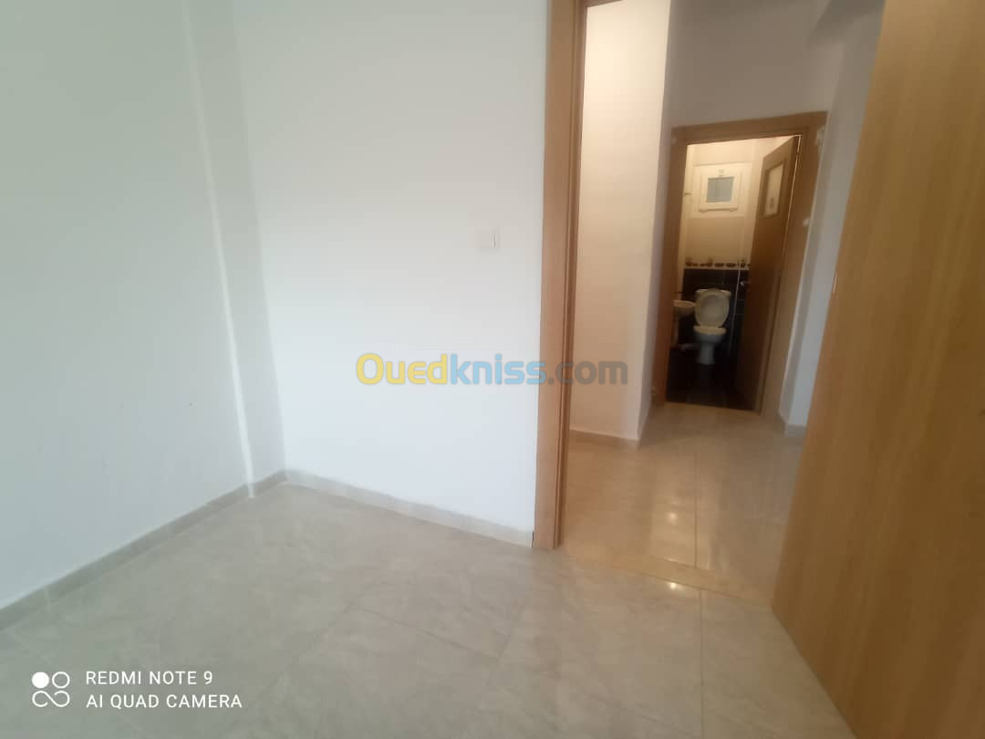 Location Appartement F4 Alger Bordj el bahri