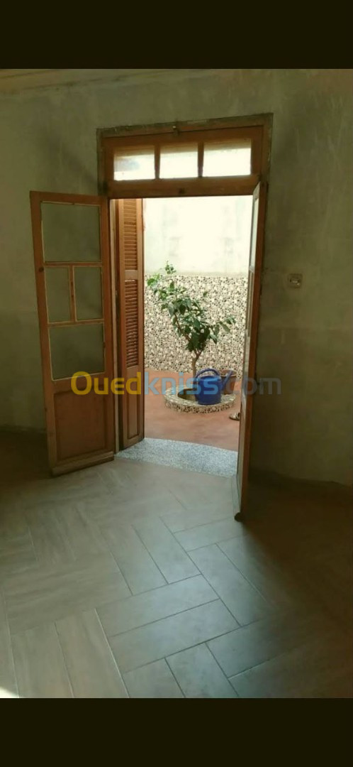 Vente Appartement F8 Blida Soumaa