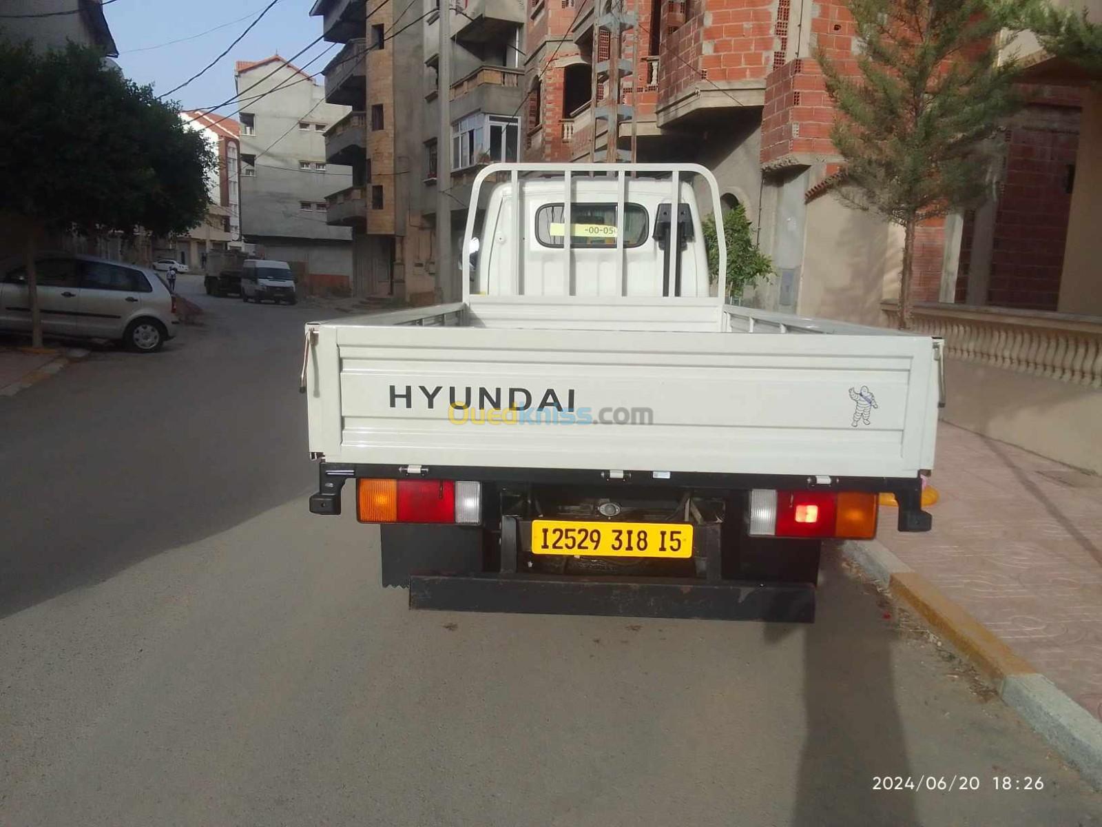 Hyundai H35 