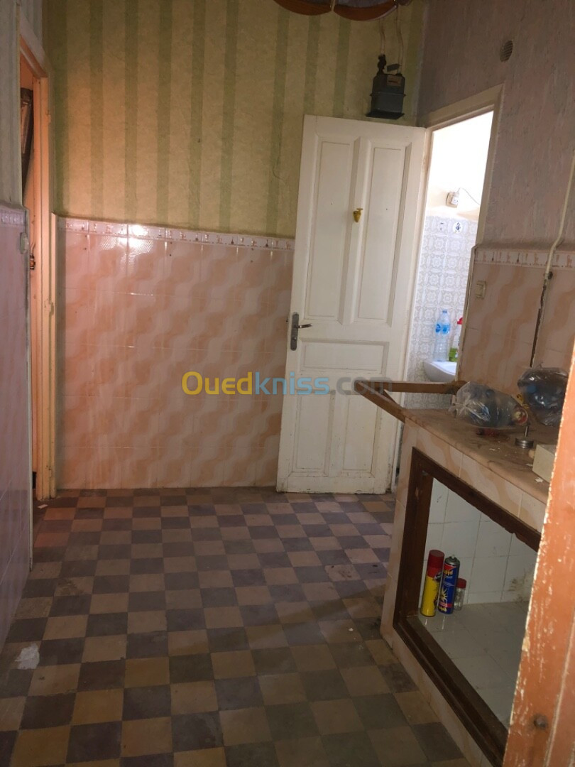 Vente Appartement F2 Alger Ain benian