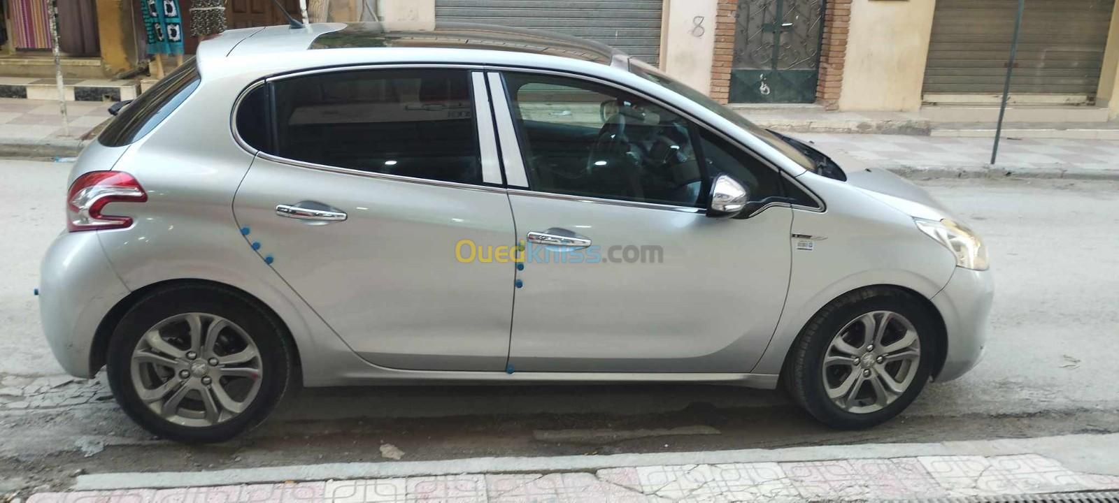 Peugeot 208 2014 Allure