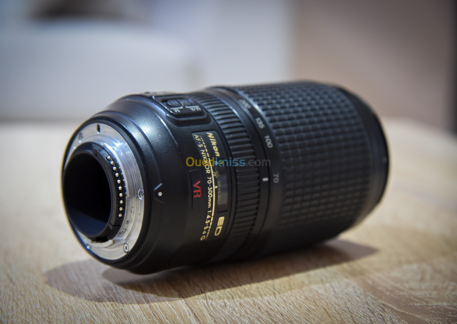 Objectif Nikon ED AF-S Nikkor 70-300mm f :  VR IF (vr rouge)