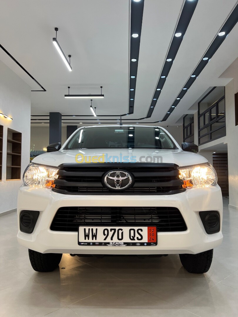 Toyota HILUX 2024 BVM 6