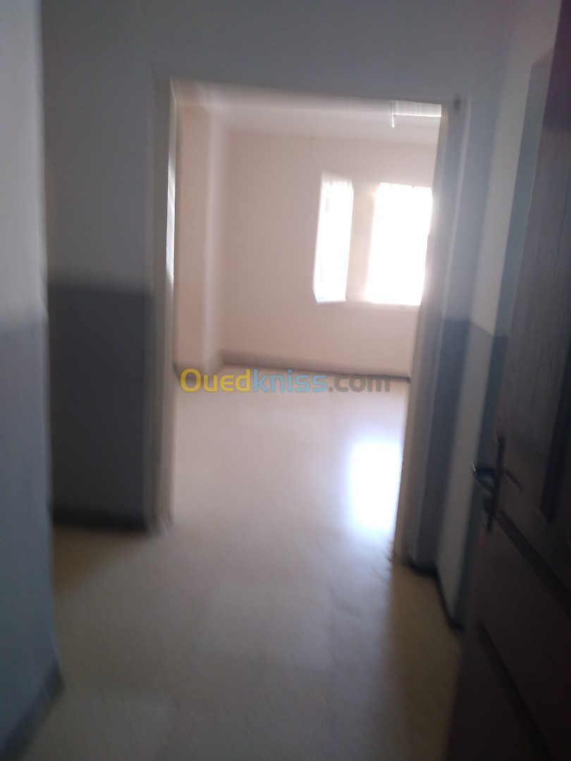 Location Appartement F3 Alger Bab ezzouar