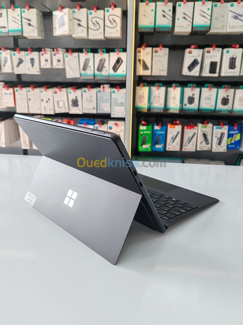 Microsoft Surface pro 9I5-1235U 8GB 256GB SSD 13" 2K TACTILE 