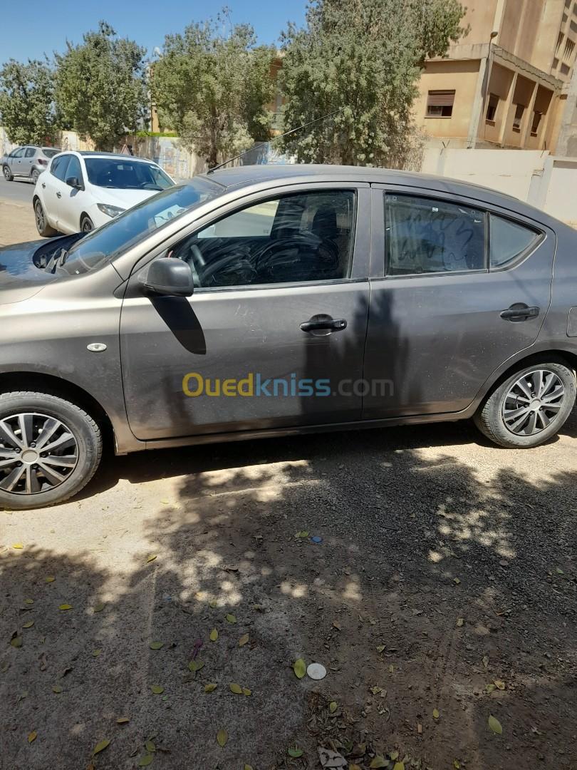 Nissan Sunny 2012 Sunny