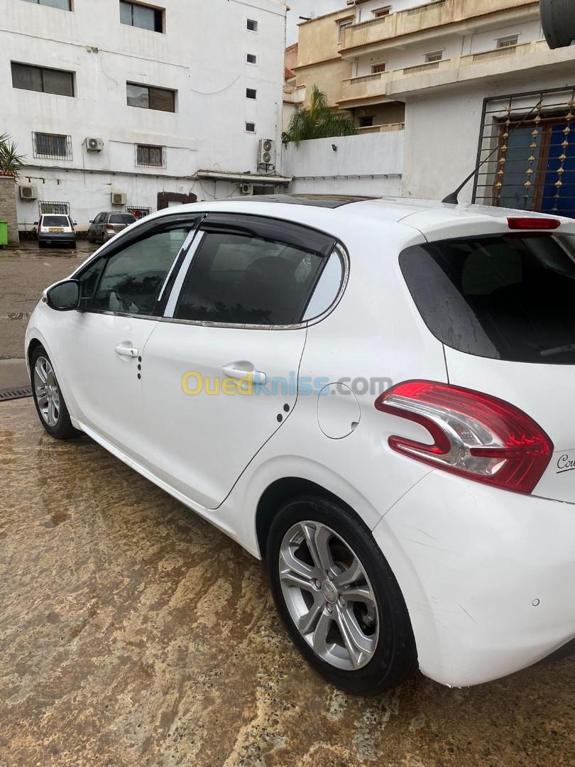 Peugeot 208 2013 Allure