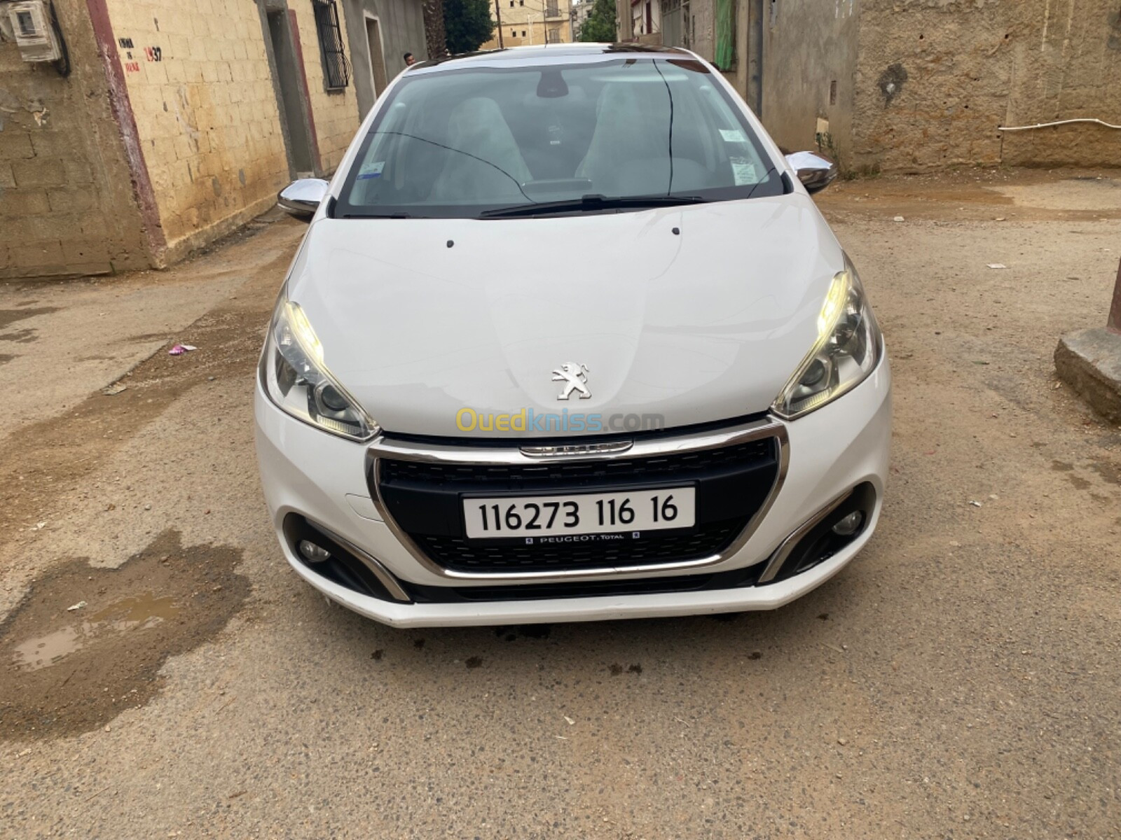 Peugeot 208 2016 Allure Facelift