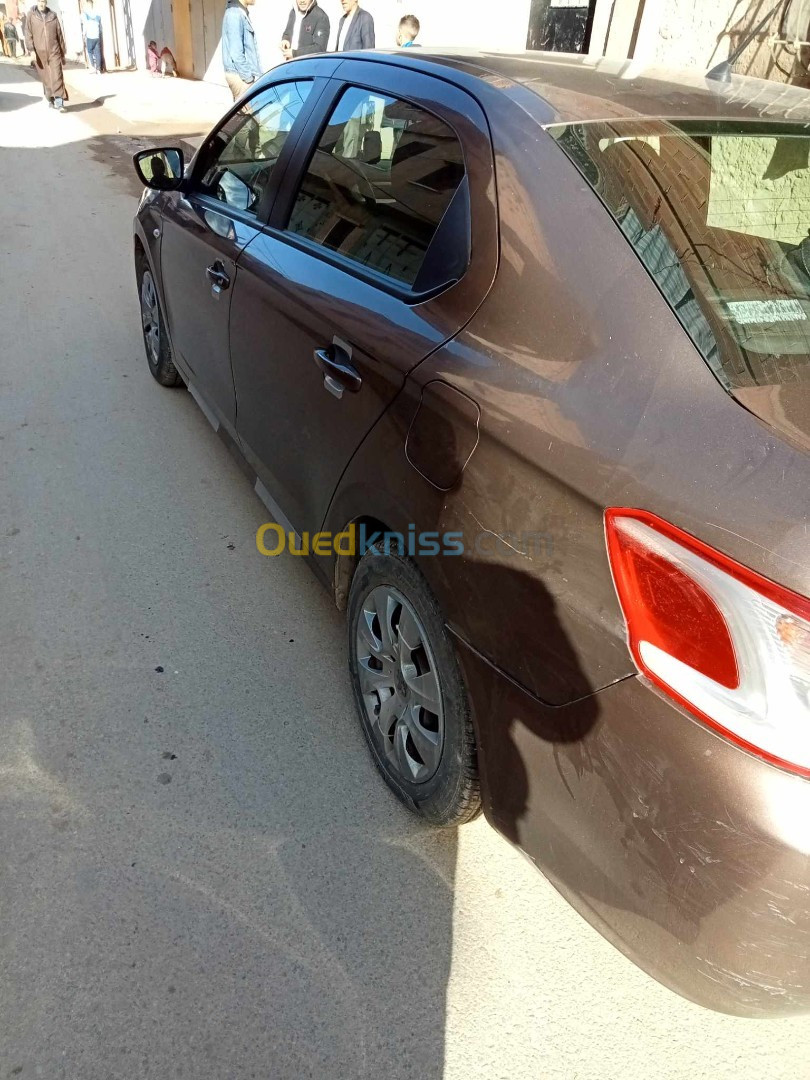 Peugeot 301 2015 Active