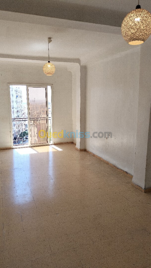 Location Appartement F4 Oran Bir el djir