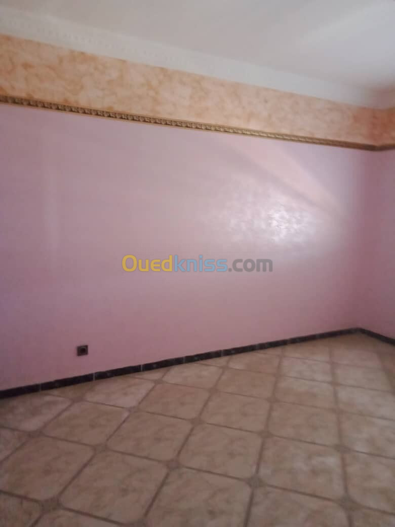 Vente Appartement F4 Annaba Annaba