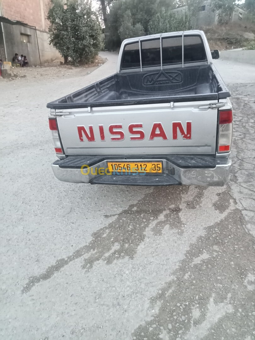 Nissan Pickup 2012 Pickup