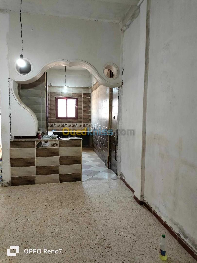 Vente Appartement F4 Biskra Sidi okba