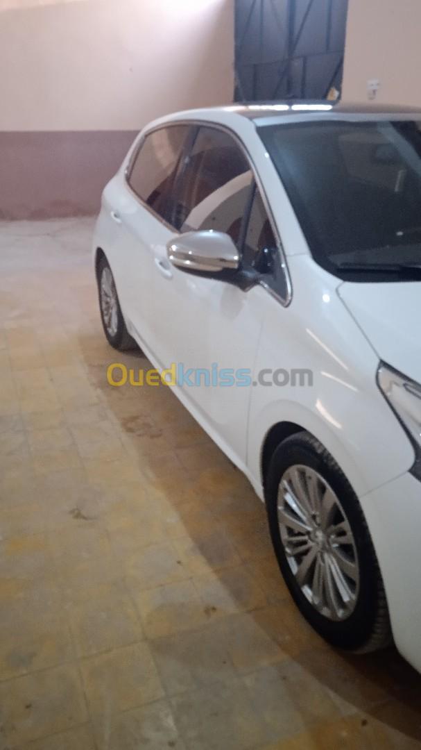 Peugeot 208 2019 Access