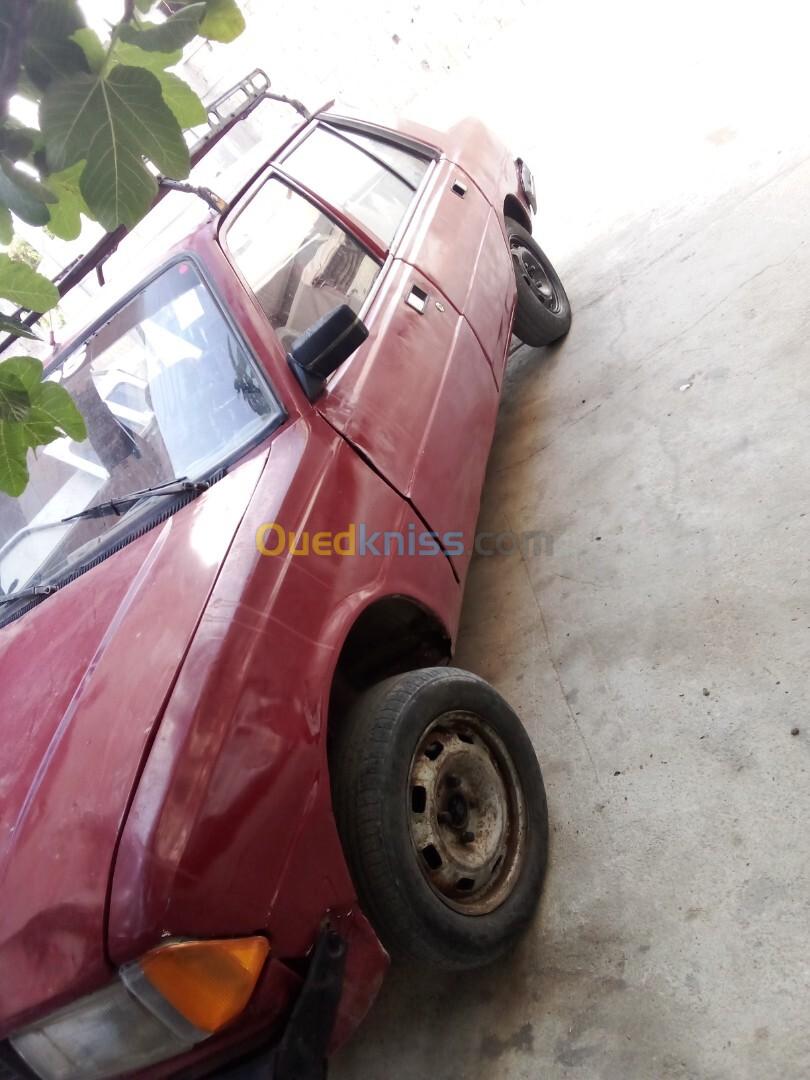 Peugeot 305 1985 305