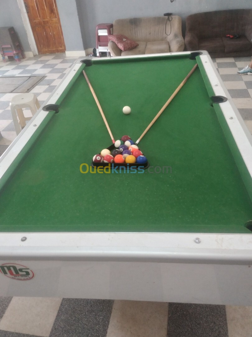 Billard table