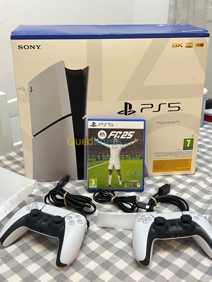 Ps5 slim 2 manette fifa 25