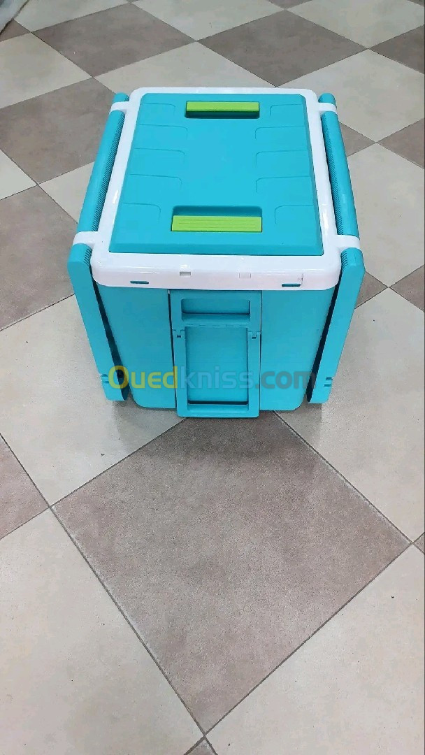 ثلاجة بطاولة وكراسي Glacière 48L