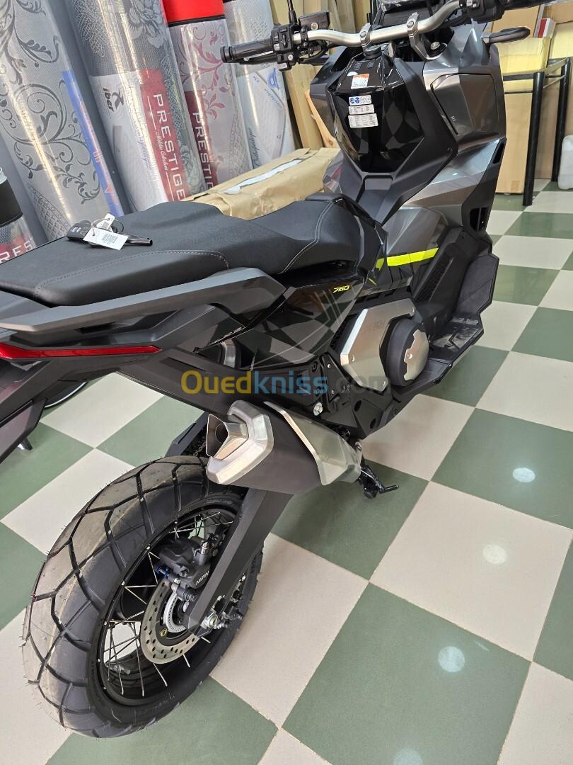 X ADV 750 SPECiAl edition Honda 2024