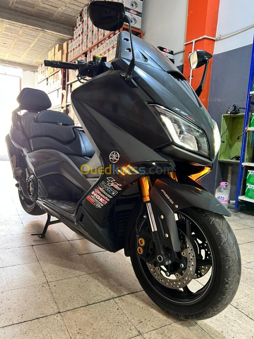 Yamaha T max 