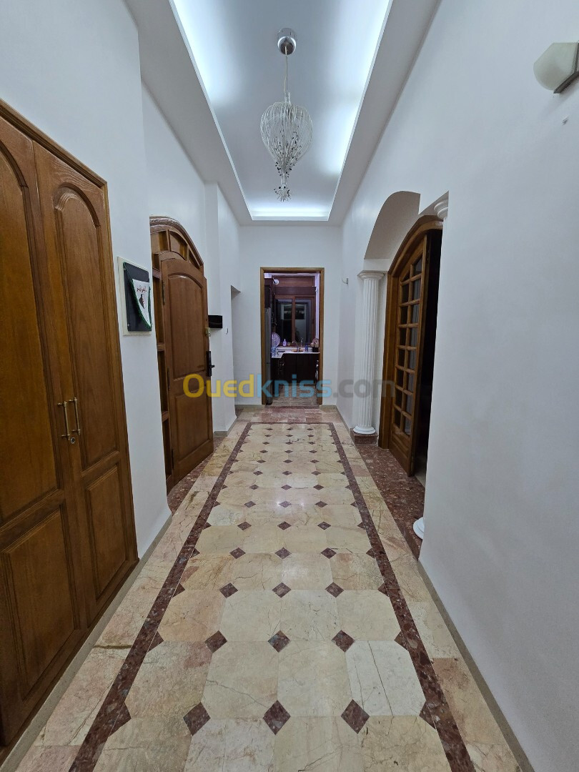 Location Appartement F4 Alger El biar