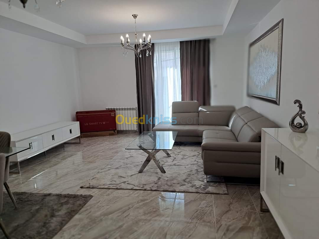 Location Appartement F4 Alger Hydra