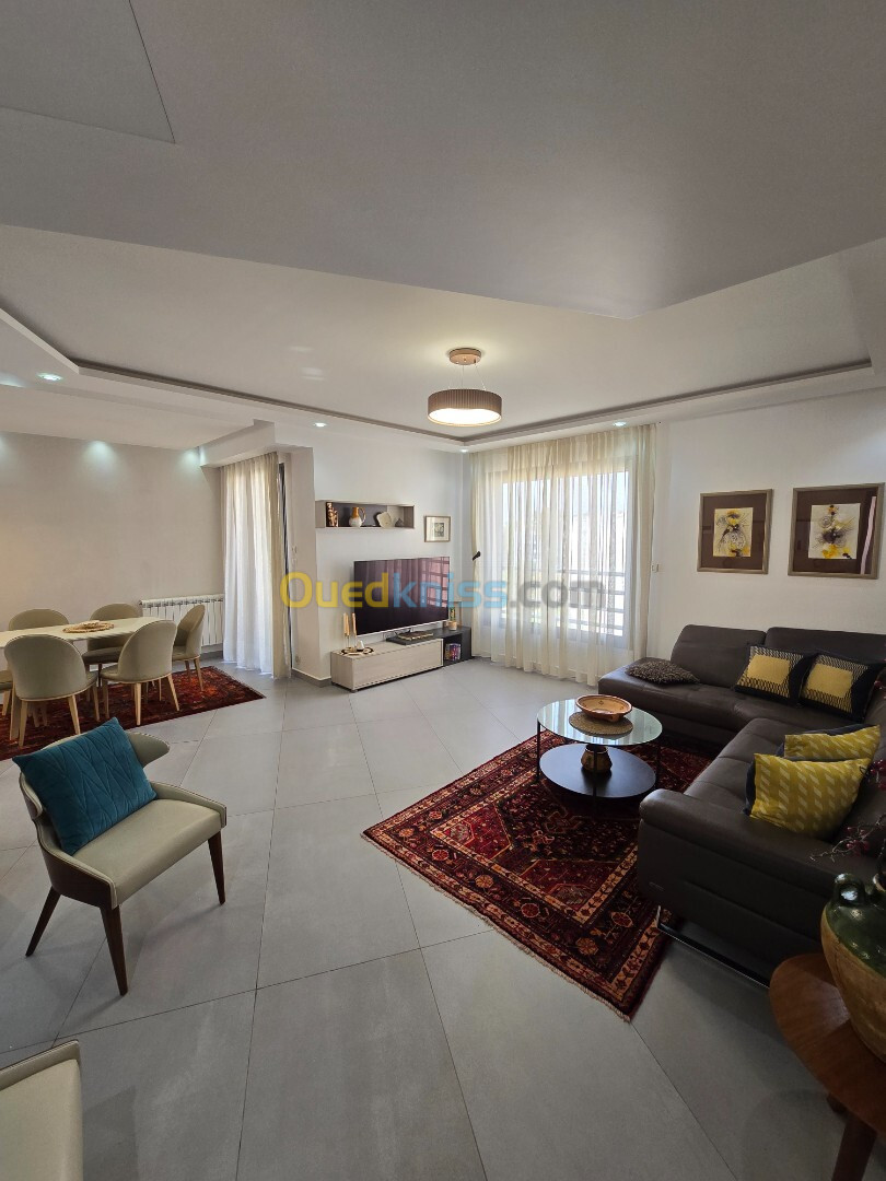 Location Appartement F4 Alger Hydra