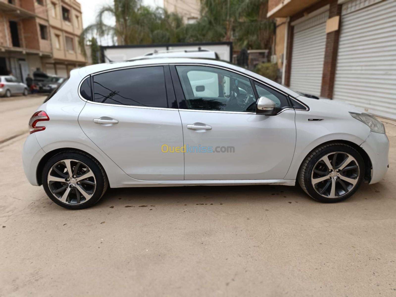 Peugeot 208 2014 Gt Line