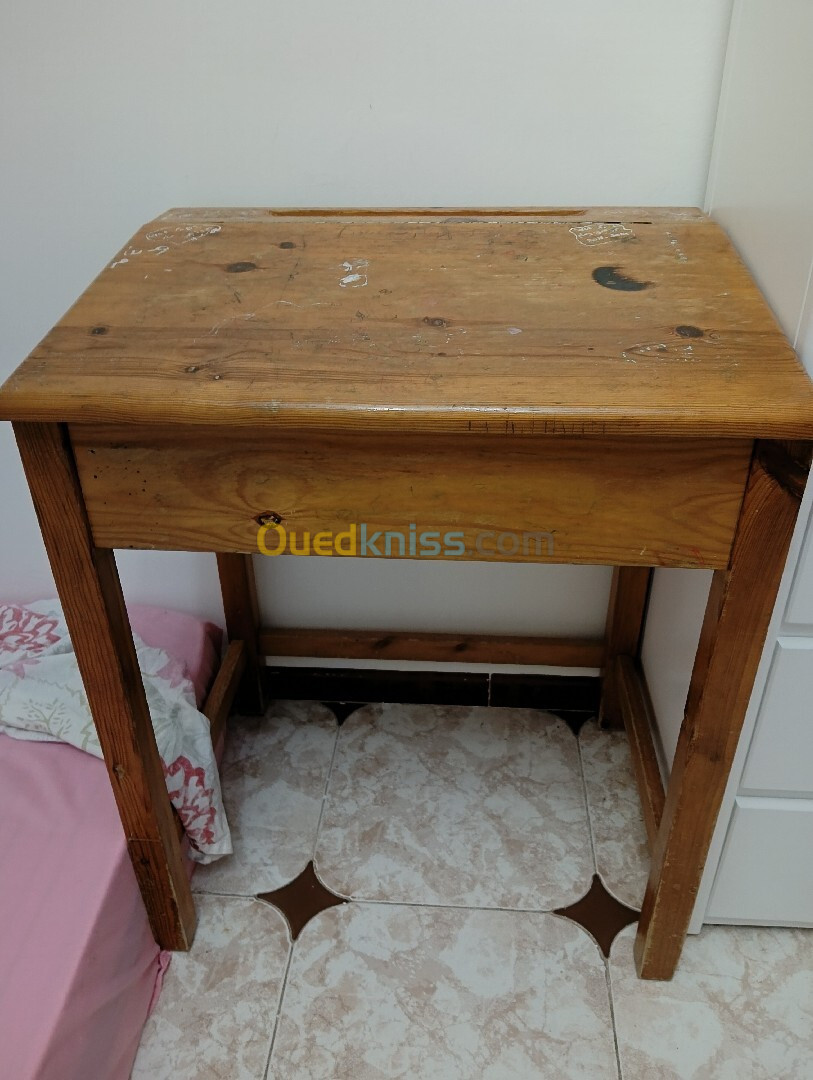 Bureau pour enfants 