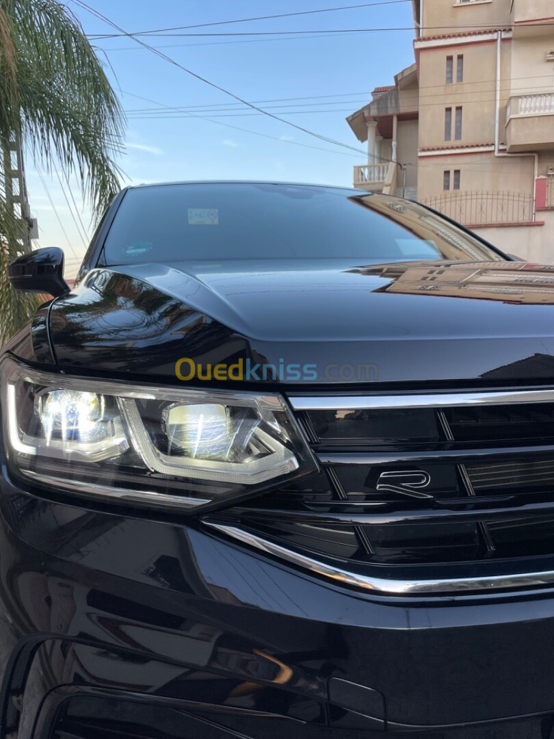 Volkswagen Tiguan 2024 R Line Black Black Full Options