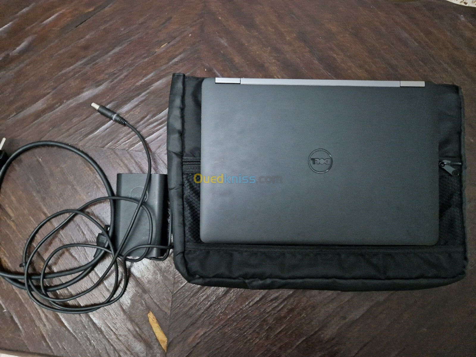 PC portable DELL négociable Latitude e5470 - I5 6300U 8GO RAM 256GO SSD comme neuf(1-2mois)